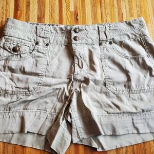 One 5 One 5 pocket short